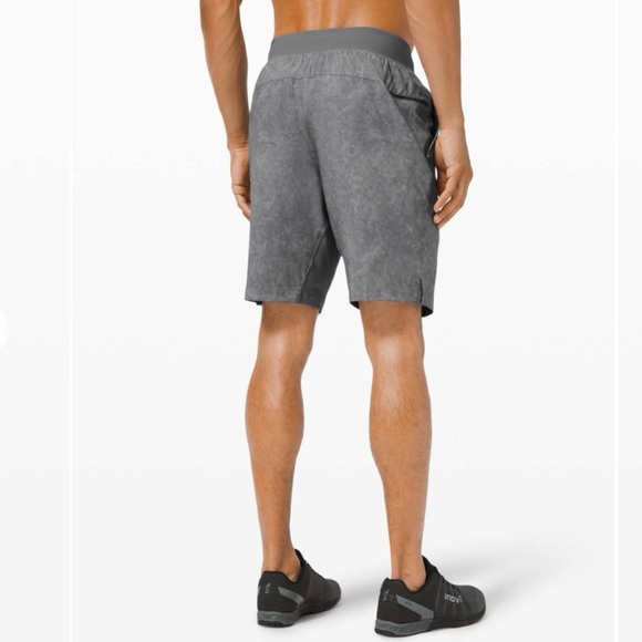 Lululemon T.H.E. Short 9” Linerless - Picture 2 of 12